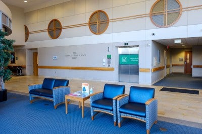 John and Dorothy Morgan Cancer Center waiting room