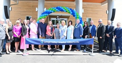 Ceremonial Ribbon Cut at LVH–Gilbertsville