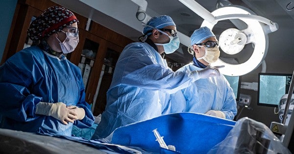 A state-of-the-art catheterization lab technology, coupled with artificial intelligence (AI), to break new ground and use 70% less radiation in procedures to clear cardiac blockages.